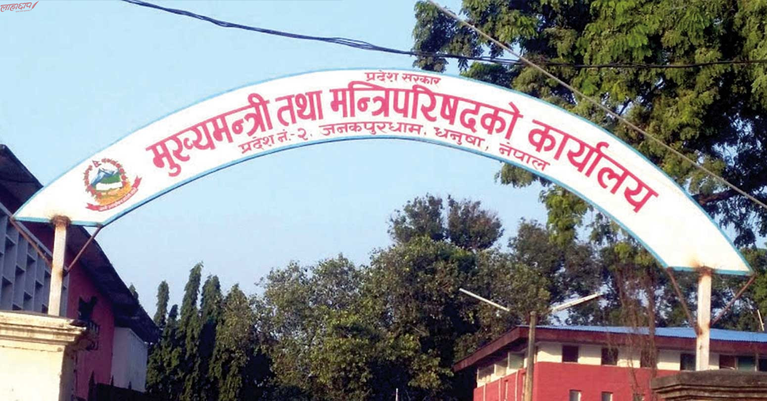 प्रदेश सरकारले डुमरिया अस्पतालका लागि पठायो स्वास्थ्य उपकरण र औषधि