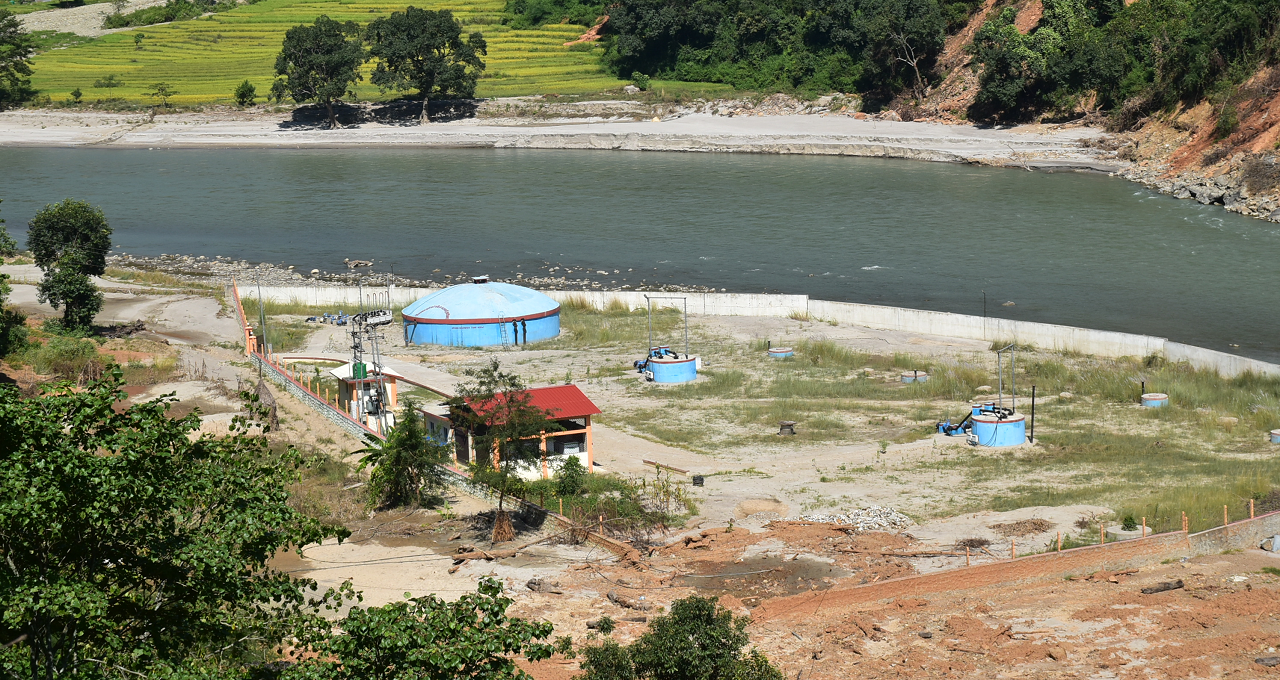 बाढीले खानेपानीका स्रोतमै क्षति पुर्‍याउँदा निर्माणाधीन  ठूला खानेपानी आयोजनाहरुमा समस्या