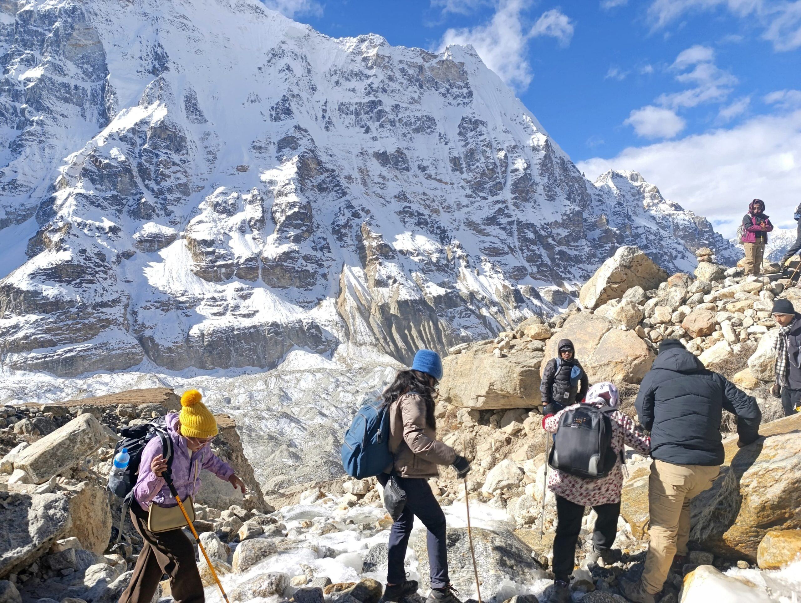 कञ्चनजङ्घा क्षेत्रमा पर्यटक बढे, पर्यटन व्यवसाय चलायमान