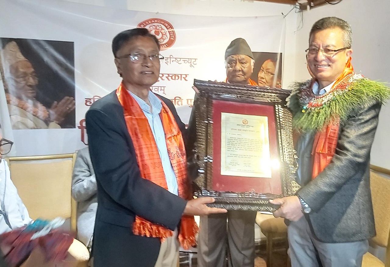 हरिराम पुरस्कार जोशी र कदम पुरस्कार राजवंशीलाई