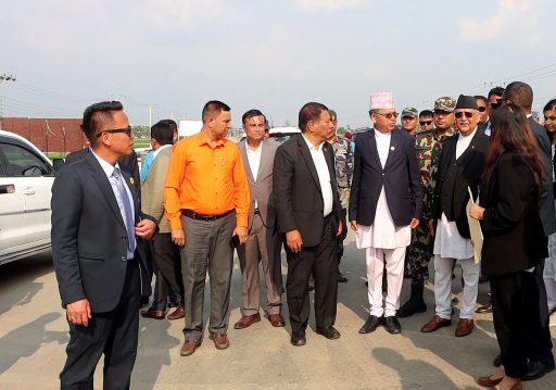 गैँडाकोट पुगेर सडकको जानकारी लिएपछि प्रधानमन्त्री ओलीले भने-‘नारायणघाट–बुटवल सडक समयमै पूरा हुन्छ’