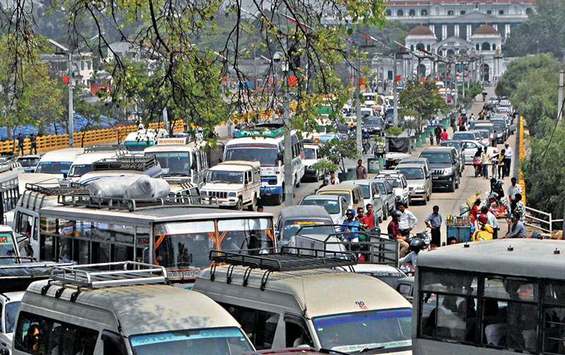 बीस वर्ष पुराना सवारीको लगत कट्टा गर्न दुई वर्षको आयकर छुट