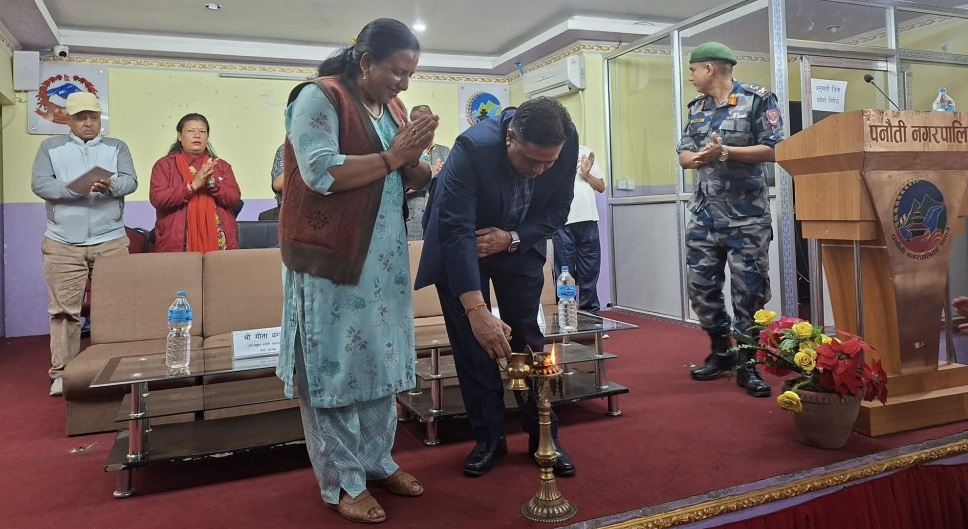 सशस्त्र प्रहरीद्वारा काभ्रेमा विपद् प्रतिकार्य स्वयंसेवकको तयारी