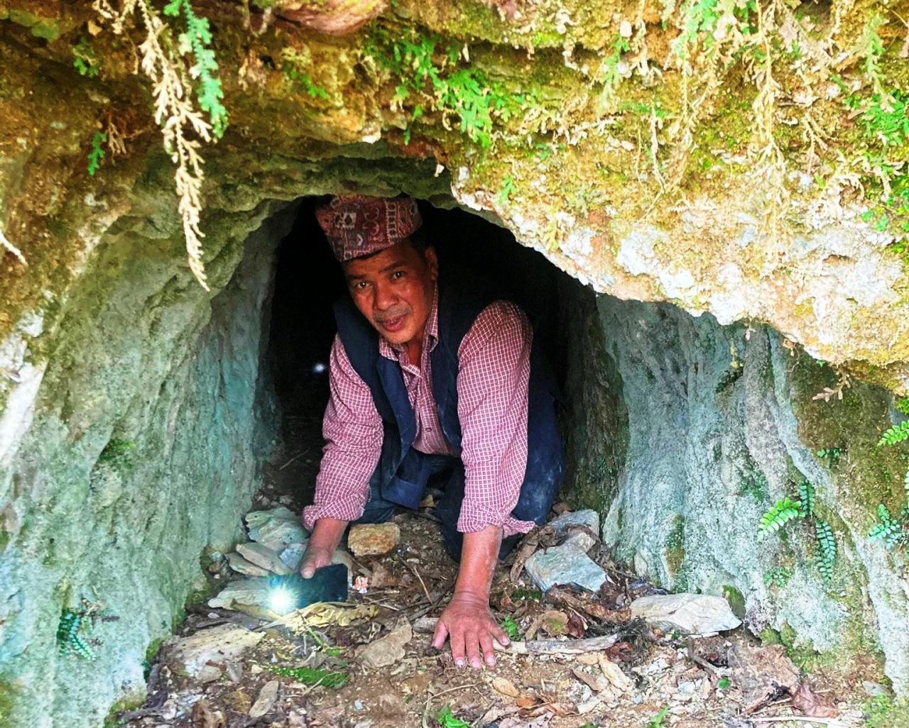 उत्खननको पर्खाइमा तामाखानी