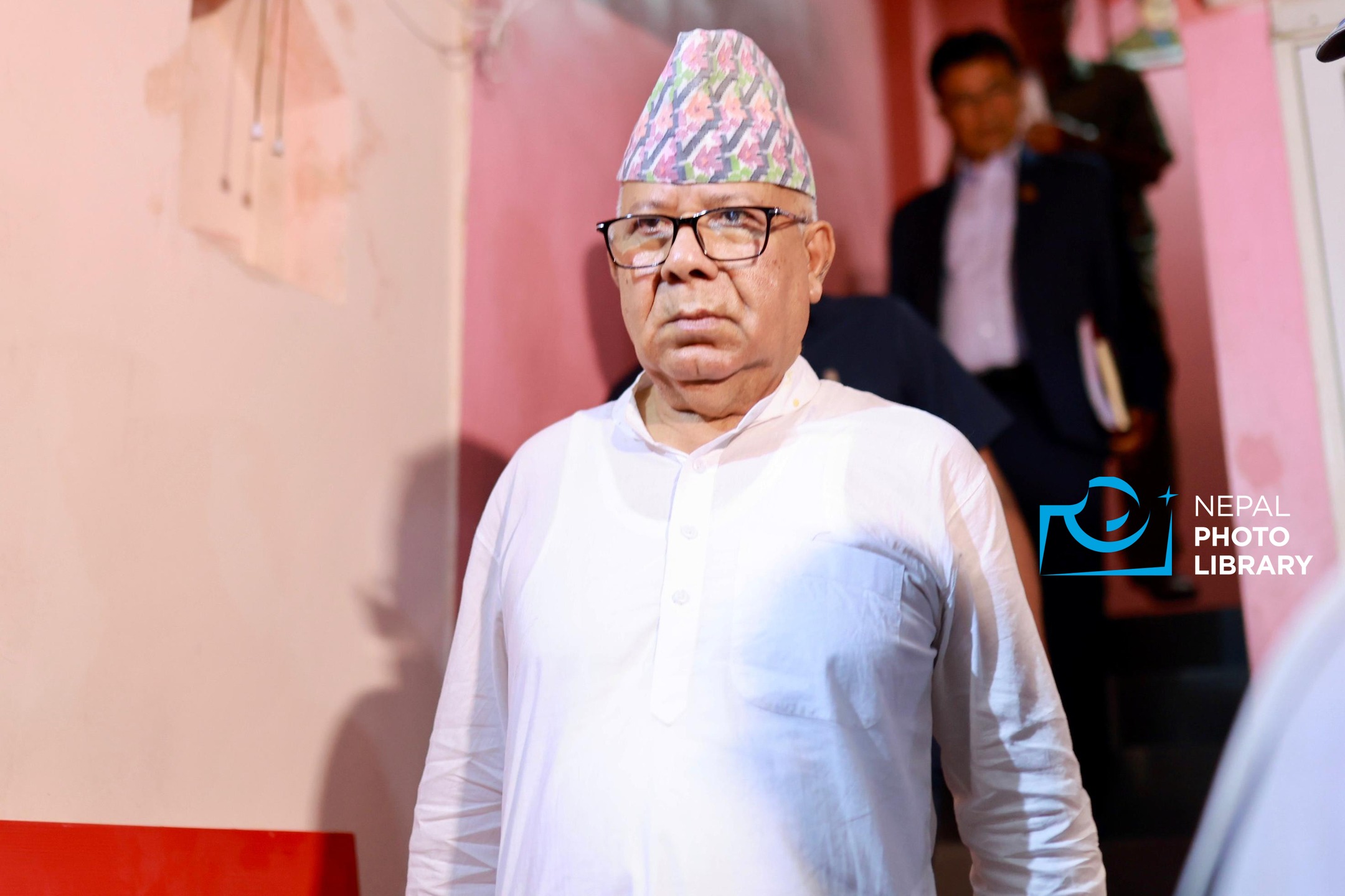 पतञ्जलिको जग्गा सट्टापट्टा प्रकरणमा हजार पृष्ठको पुराना दस्तावेजहरु अनुसन्धान गरिरहेकाः अध्यक्ष नेपाल