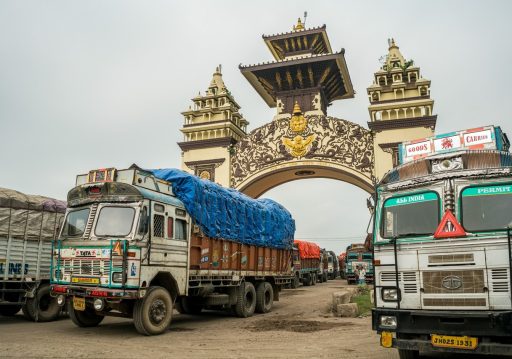 वीरगञ्ज नाका: पाँच खर्ब छ अर्ब आयात र ७९ अर्ब निर्यात