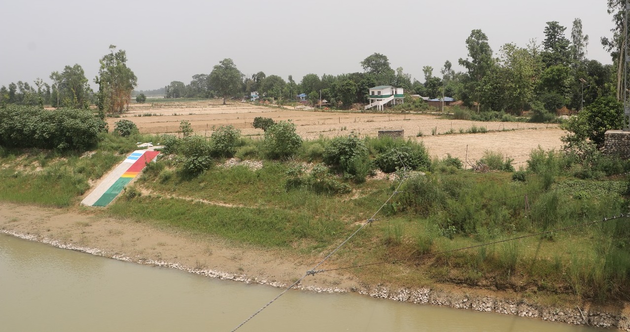 बाढीको डरले बसाइ सर्न थाले कुतियाकवरबासी