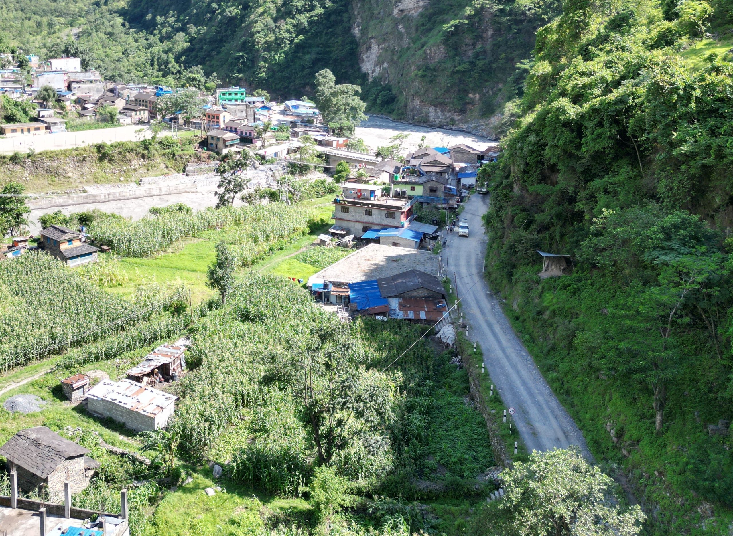 neधवलागिरिको केन्द्र जोड्ने सडक स्तरोन्नति गरिँदैws