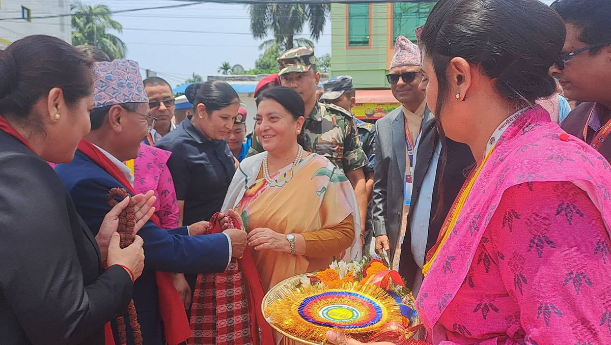 दलहरूमा रहेको विश्वासको सङ्कट चिर्दै राष्ट्रिय मुद्दामा एकताबद्ध हुन आवश्यक छः पूर्वराष्ट्रपति भण्डारी