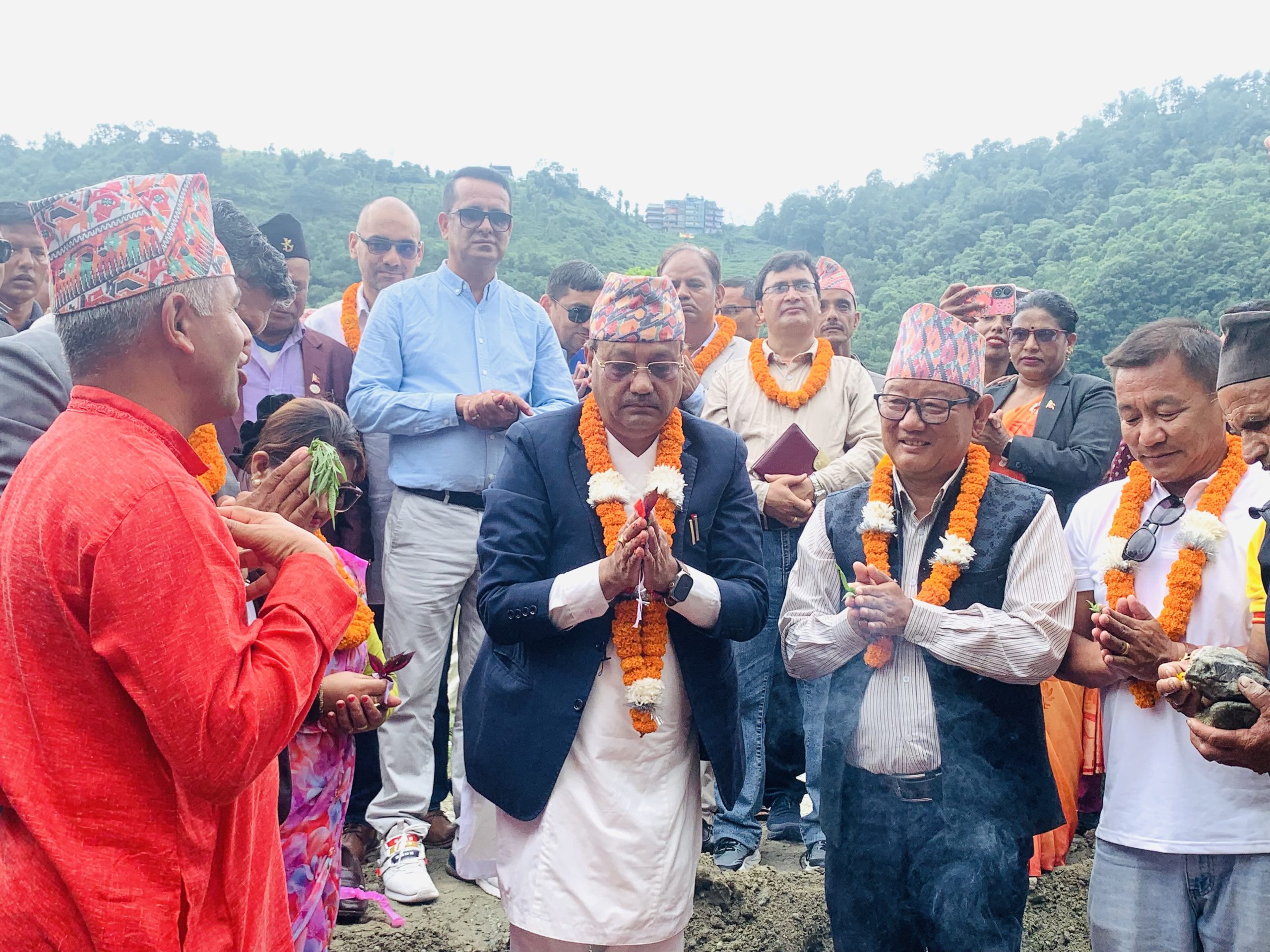 एडिबीको सहयोगमा बन्ने घट्टेखोला–धम्पुस–खानी गाउँ सडक शिलान्यास