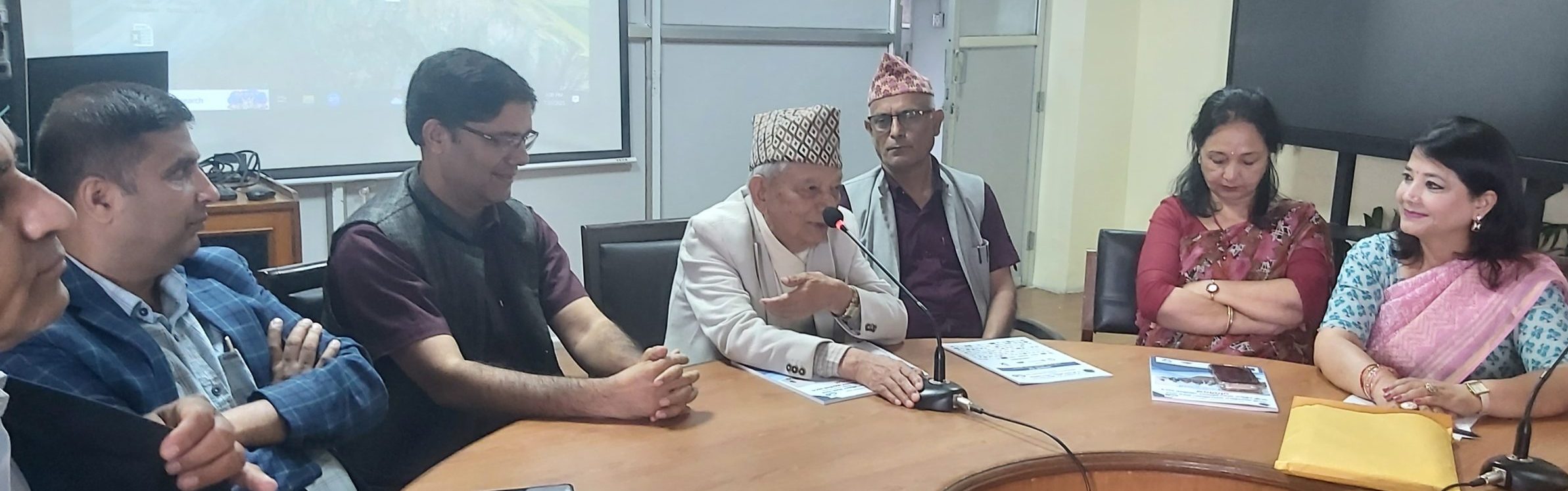‘मानव अधिकार आयोगले सरकारलाई जिम्मेवार र जवाफदेही बनाउनमा सहयोग पु-याउँछ’