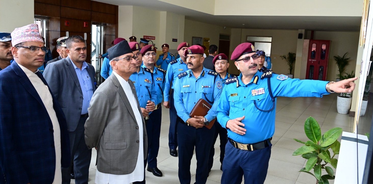 नागरिकले सुरक्षाको अनुभूति प्राप्त गर्ने गरी कार्यसम्पदान गर्न गृहमन्त्रीको निर्देशन