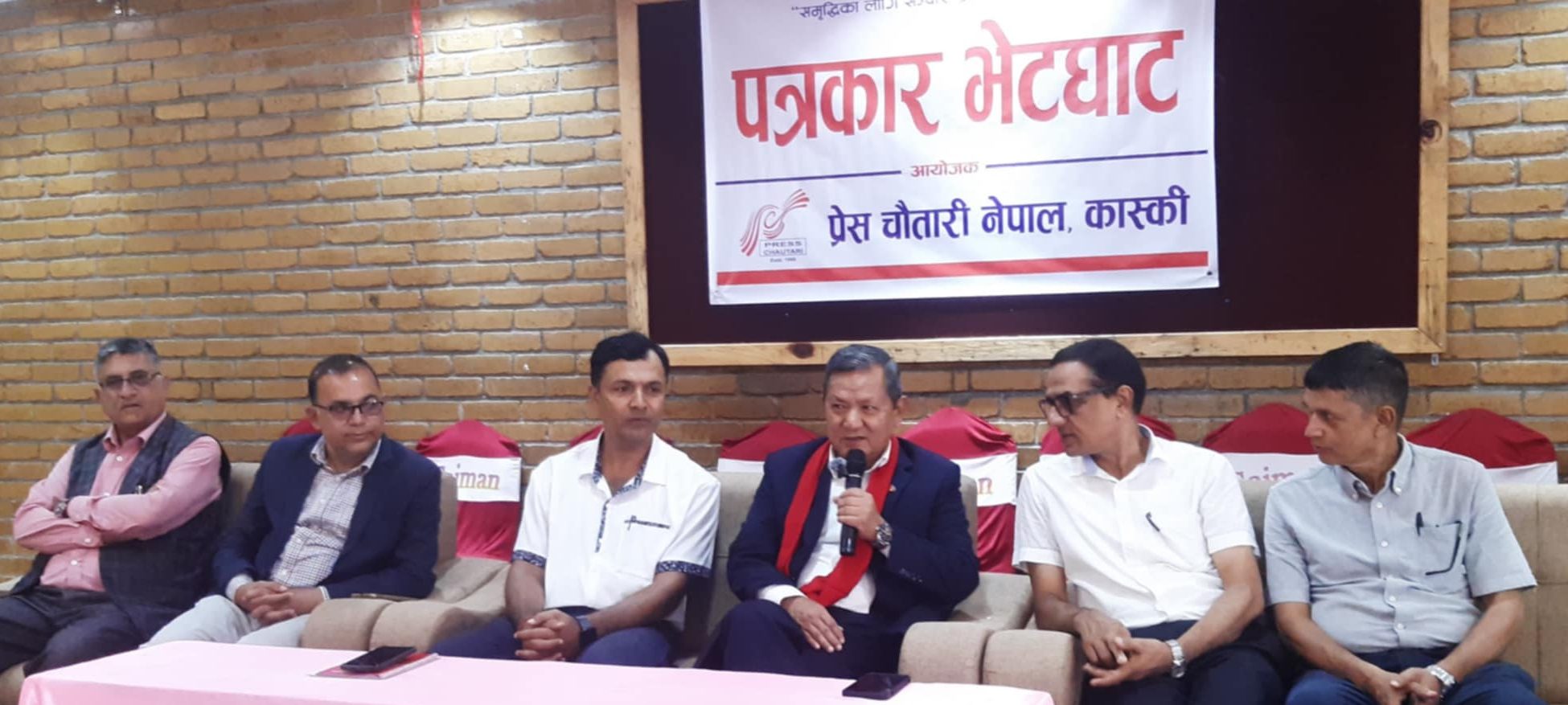 मिडियाका नाममा देखिएका अराजकताको नियमन गर्न सामाजिक सञ्जालसम्बन्धी विधेयकः मन्त्री गुरुङ