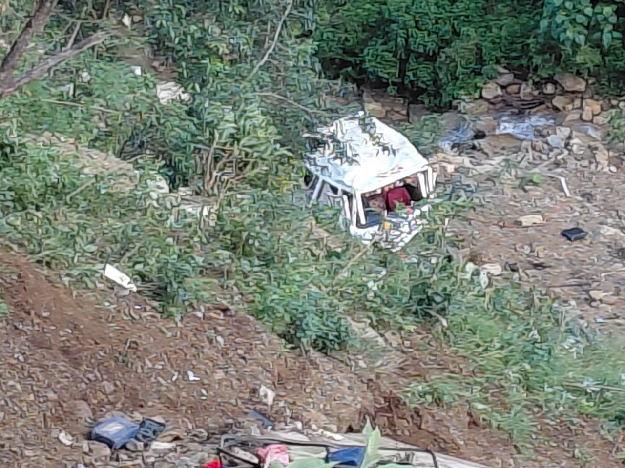 कपुरकोट माइक्रोबस दुर्घटनाः तीनजनाको मृत्यु , दुई घाइते