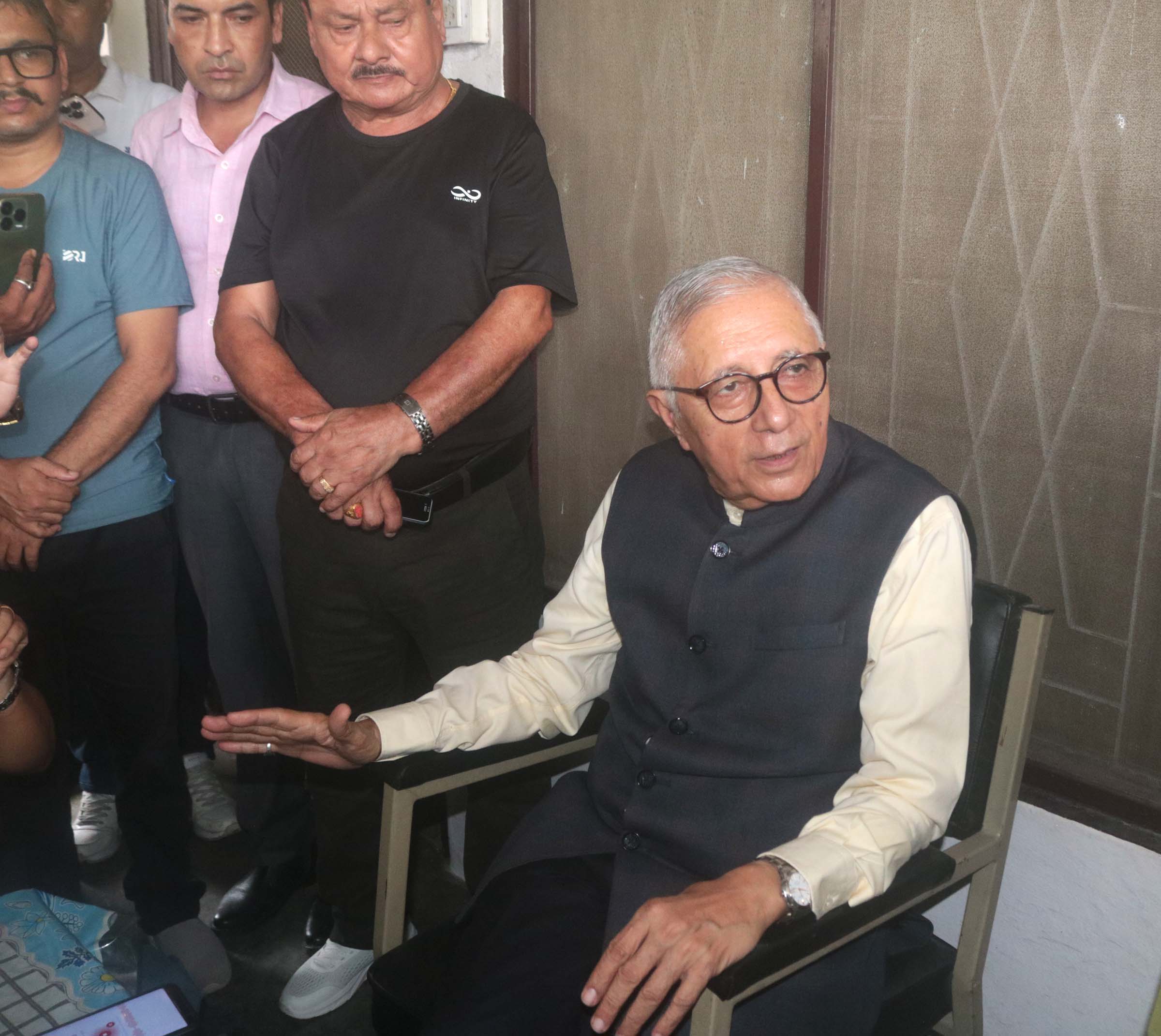 सुशासन र भ्रष्टाचारका विषयमा गम्भीर नहुँदा क्षतिः डा कोइराला