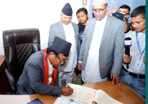 शिक्षामन्त्री पुनद्वारा पदभार ग्रहण