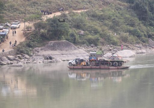 अरुण नदीको सतिघाटमा फेरी पुनःसञ्चालन