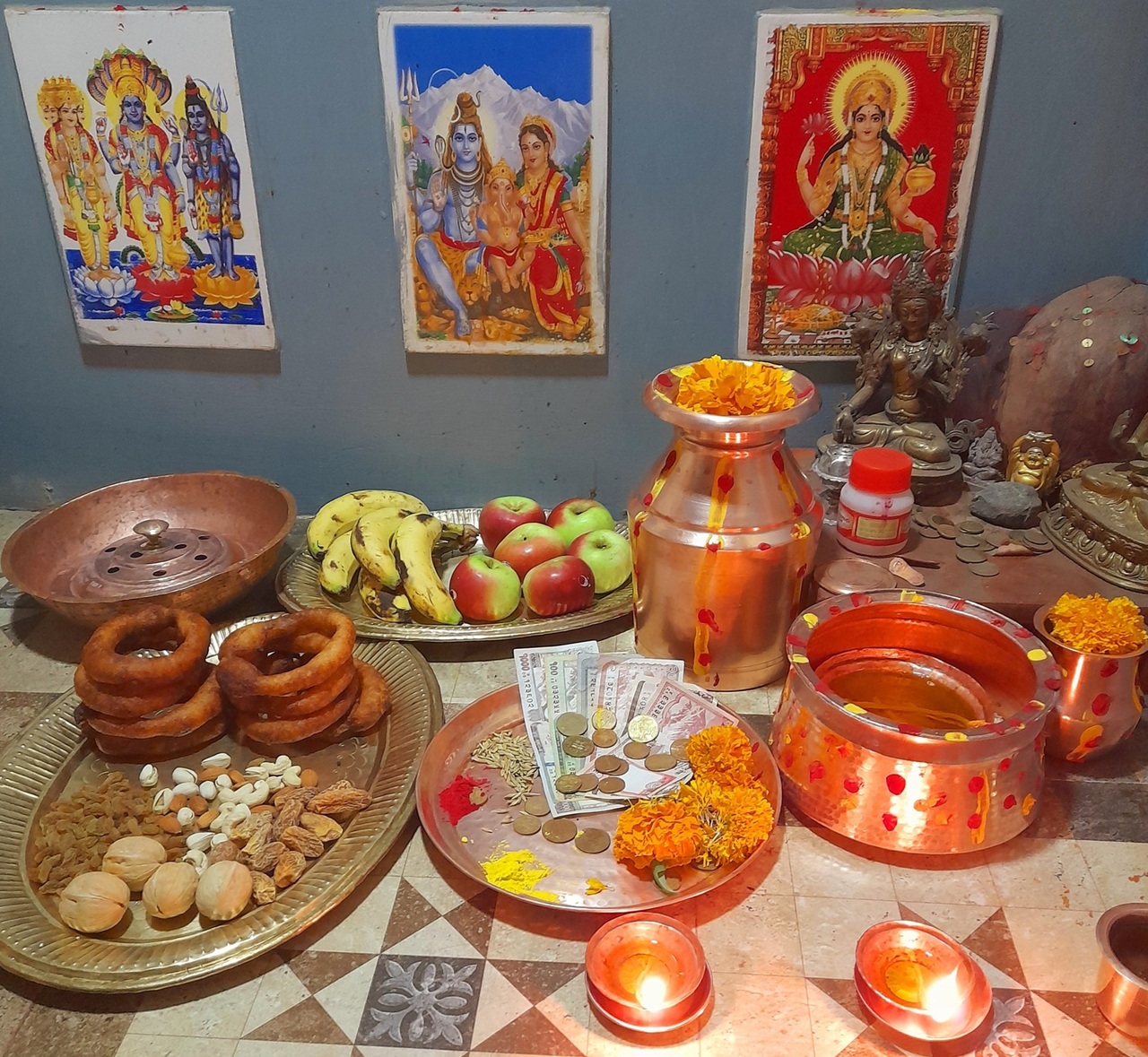 कार्तिक कृष्ण अमावास्यः श्रद्धा भक्तिपूर्वक गरियो लक्ष्मीपूजा