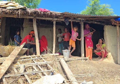 सामान्य विवादले ठूलो रुप लिँदा दलित बस्तीमा तोडफोड र लुटपाट