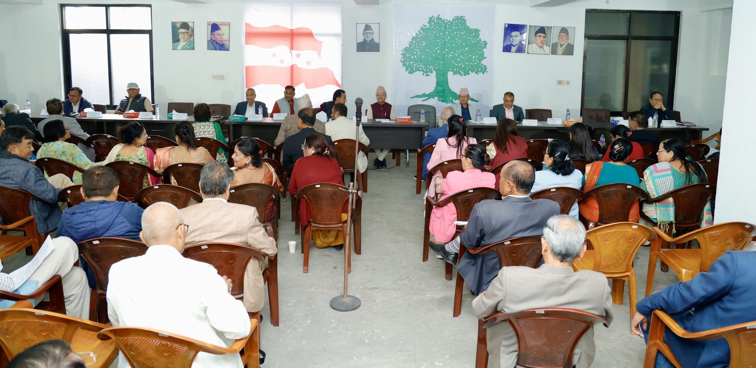 कांग्रेस बैठकमा महाधिवेशन र निर्वाचनका विषय छलफल जारी