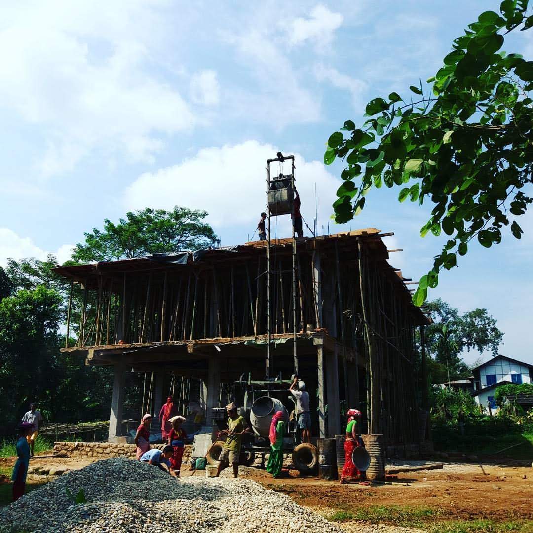 नेपालमा सिमेन्ट र आरसीसी घर बढ्दै, माटो–ढुंगाका घर घट्दै: अध्ययनले देखायो निर्माण क्षेत्रको बढ्दो कार्बन जोखिम