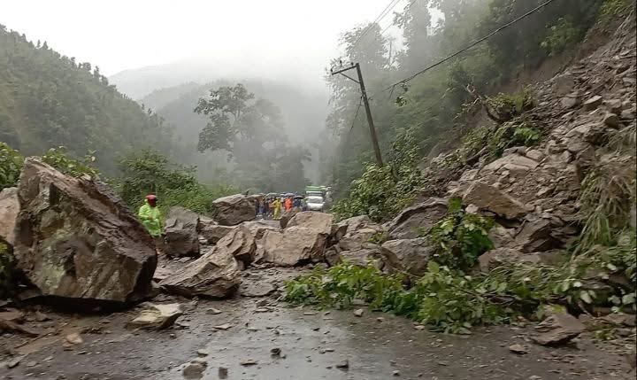 विपद् प्रतिकार्यमा जुट्न कार्यालय प्रमुखलाई निर्देशन