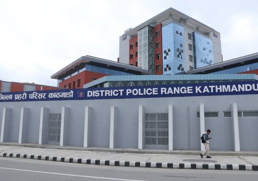 ओली र लेखकविरूद जाहेरी बुझेर जाँचबुझ आयोग पठाइयो