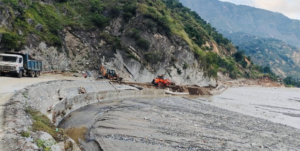 बिपी राजमार्ग एकतर्फी खुल्यो