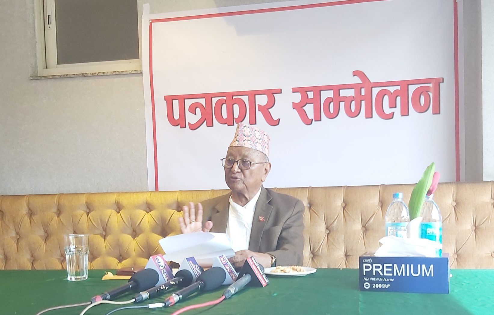पार्टीभित्रका गुटउपगुटबाट माथि उठेर एकजुट हुनुपर्छः पूर्वउपसभापति श्रेष्ठ