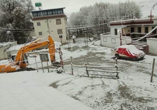 मुस्ताङमा भारी हिमपात