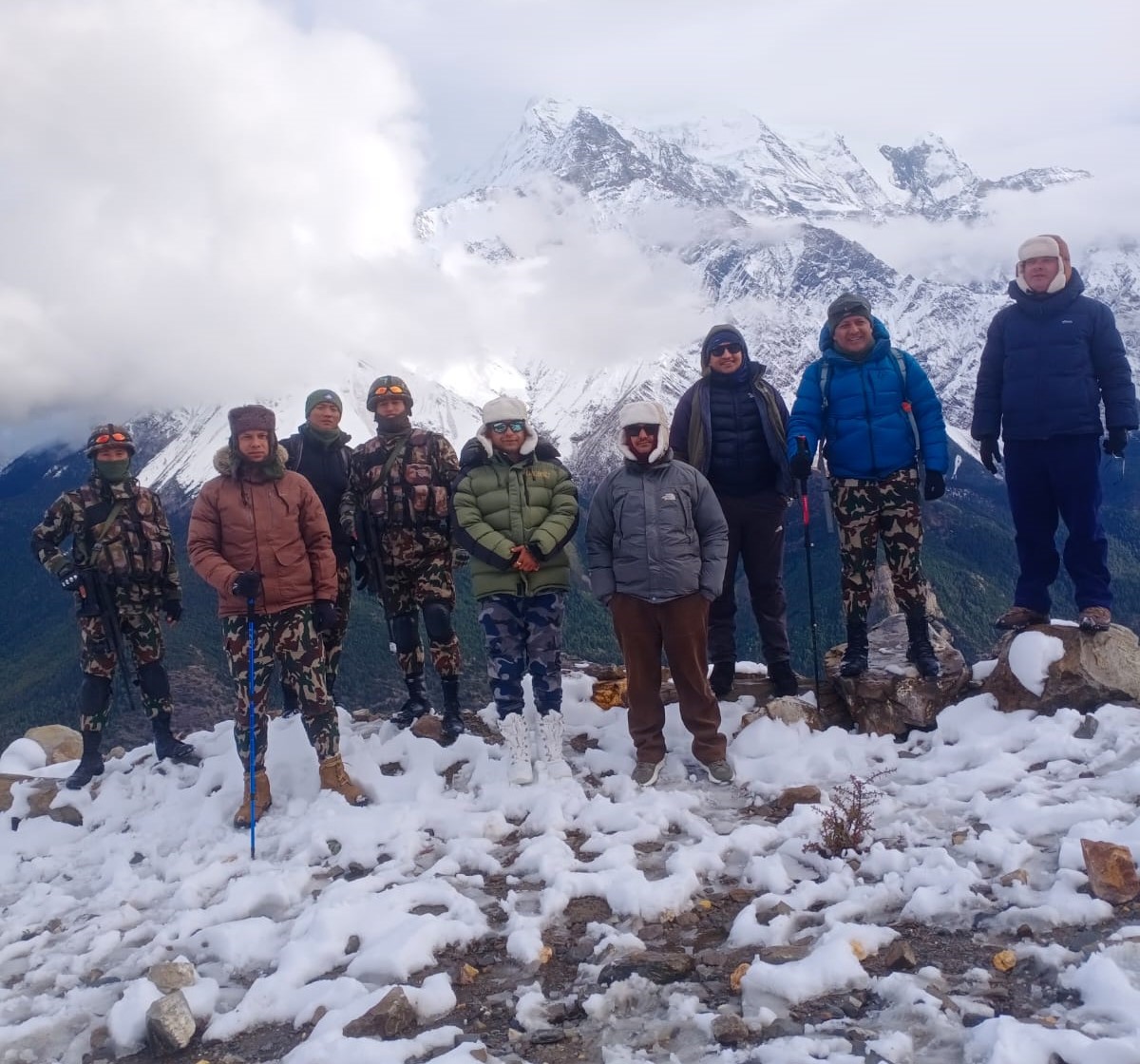 अन्नपूर्ण आधार शिविरबाट ७२ जना पर्यटकको उद्धार