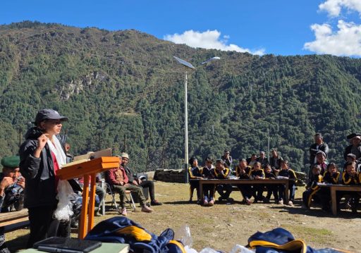 ‘सिडिओ’ पैदलै गाउँमा आएपछि…