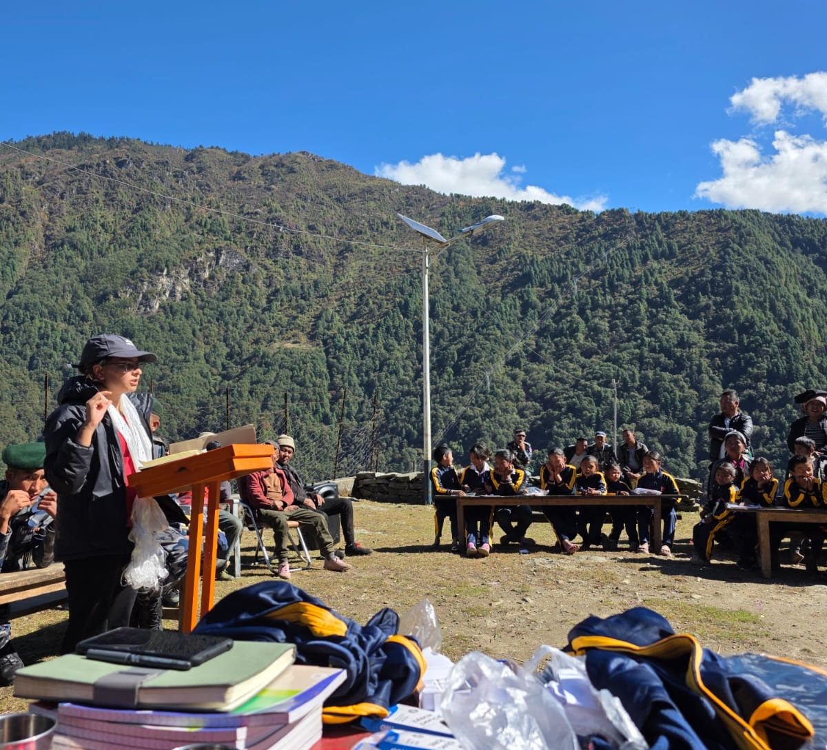 ‘सिडिओ’ पैदलै गाउँमा आएपछि…