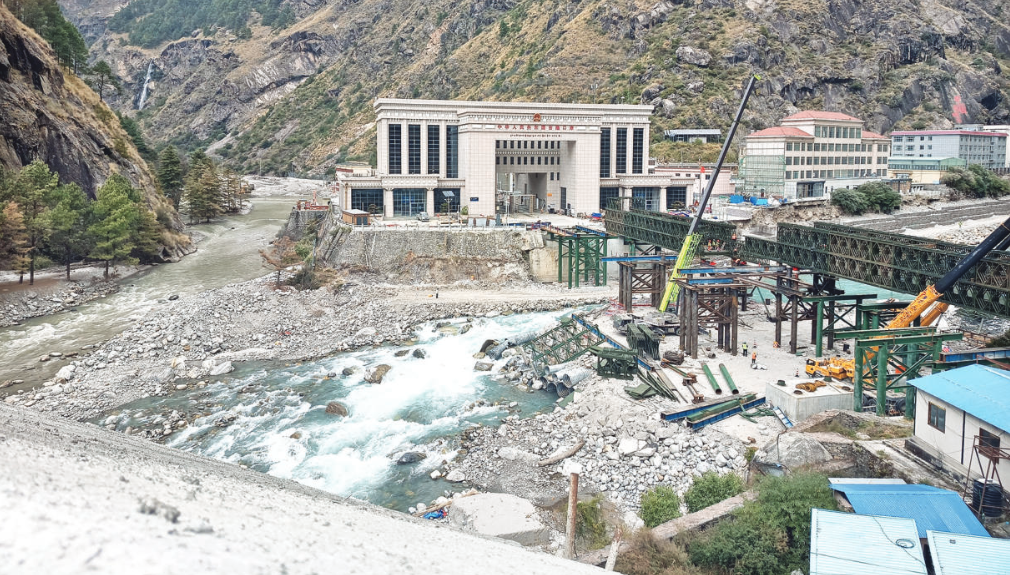 पाँच महिनादेखि केरुङ नाका बन्द हुँदा चीनबाट सामान आयतमा समस्या