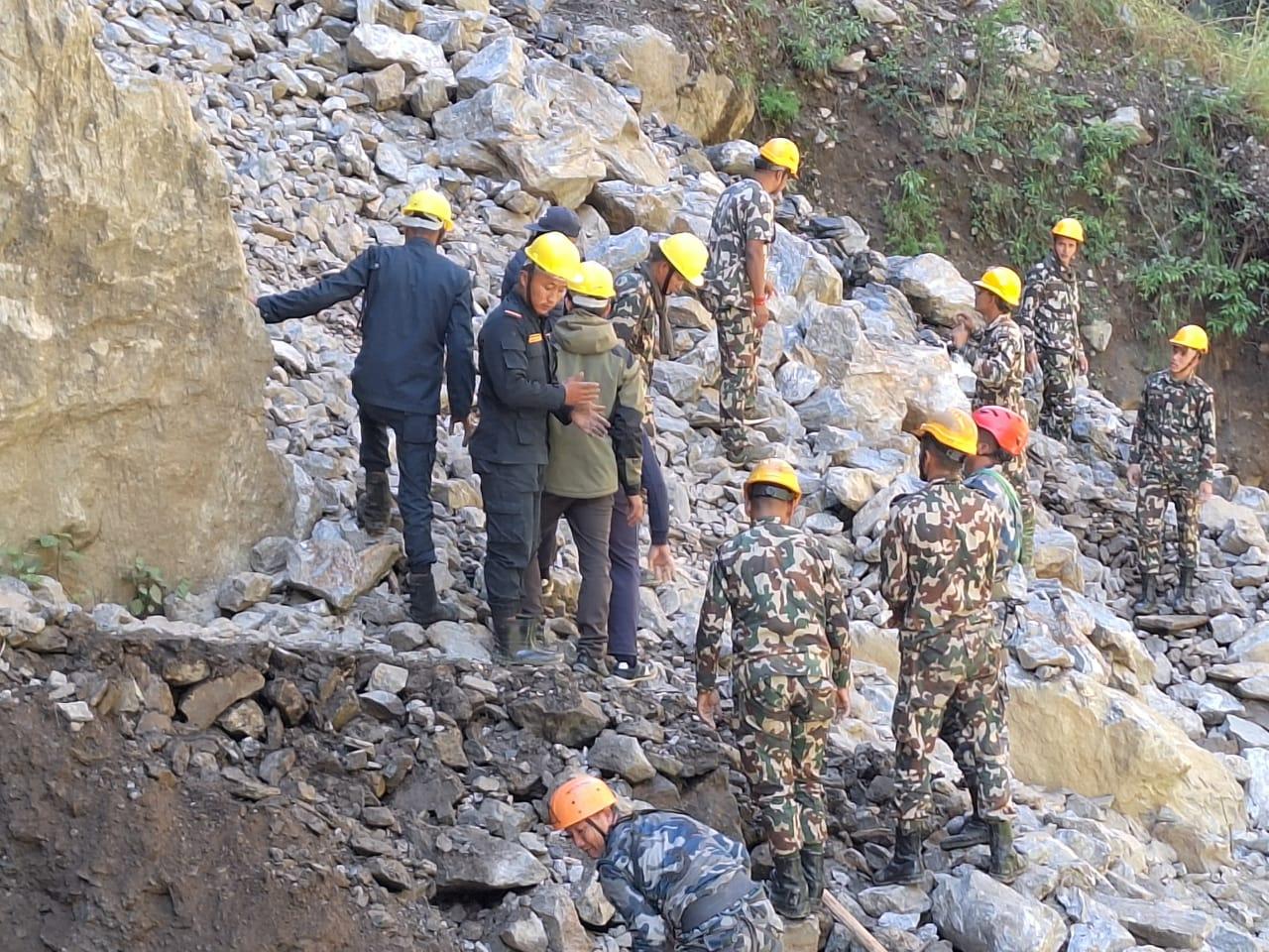 मनास्लु क्षेत्रको पहिरोमा पुरिएकी विदेशी पर्यटक फेला परिनन्