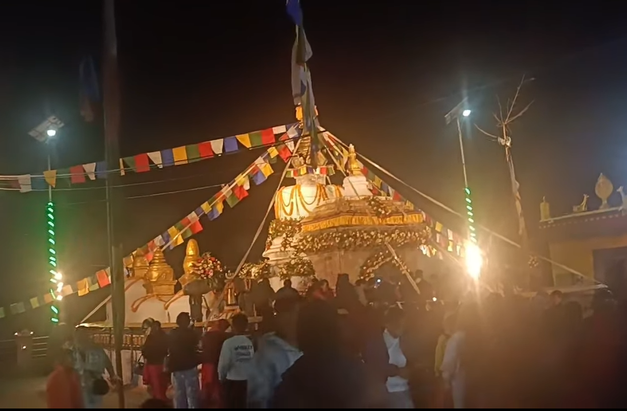 ऐतिहासिक नमोबुद्ध जात्रामा बिहानैबाट तिर्थालुहरुकाे भीड