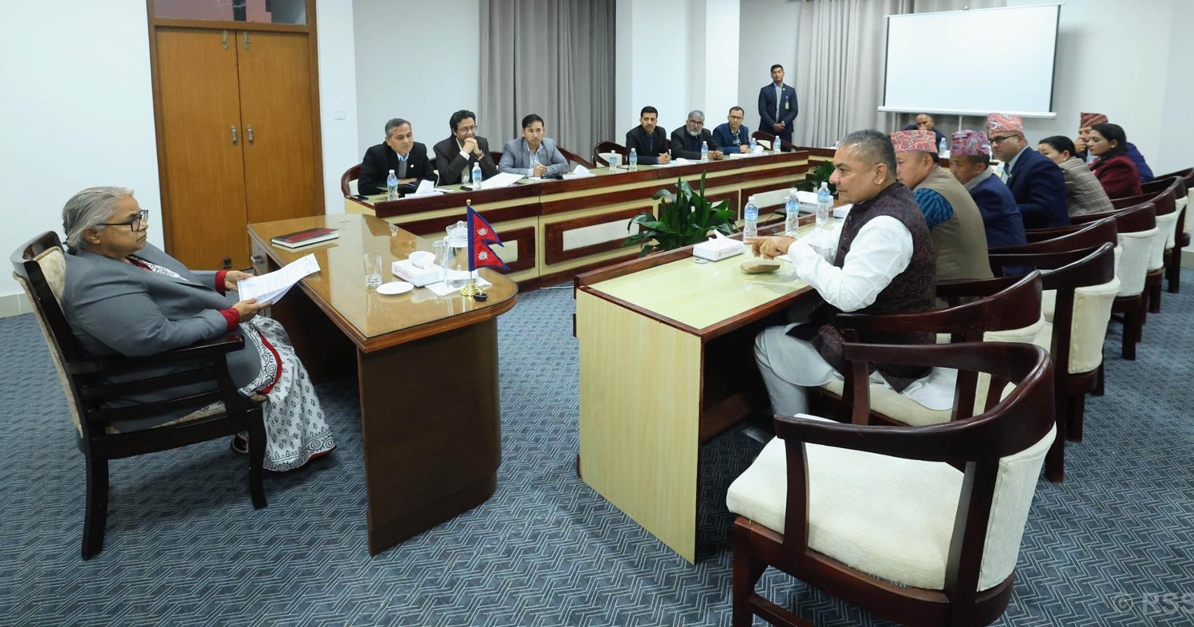 प्रधानमन्त्री कार्की र नागरिक बचाउ अभियानका टोलीबीच छलफल