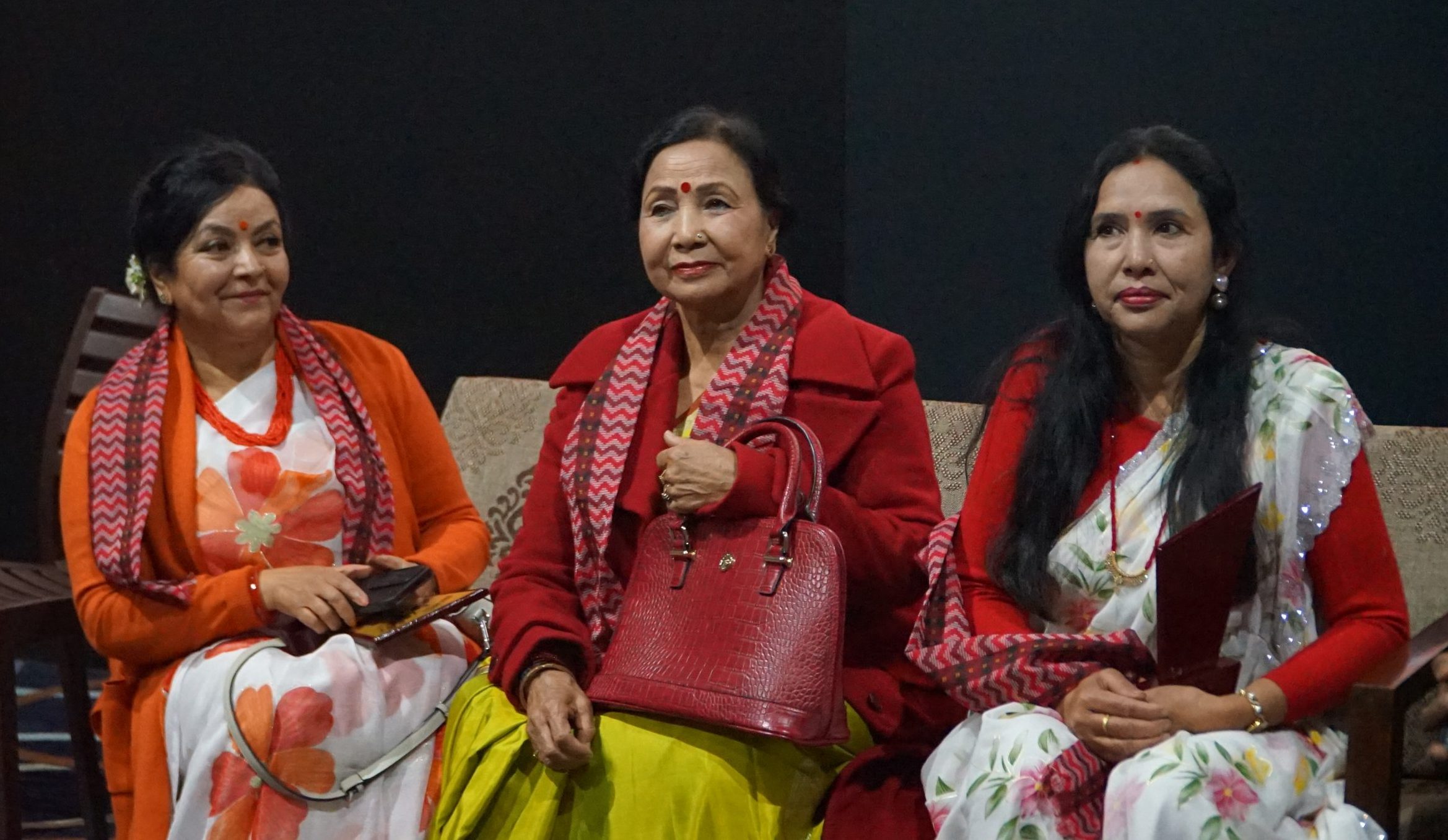 बढ्दो उमेरले अनुभवी बनाएको छः अभिनेत्री भुसाल