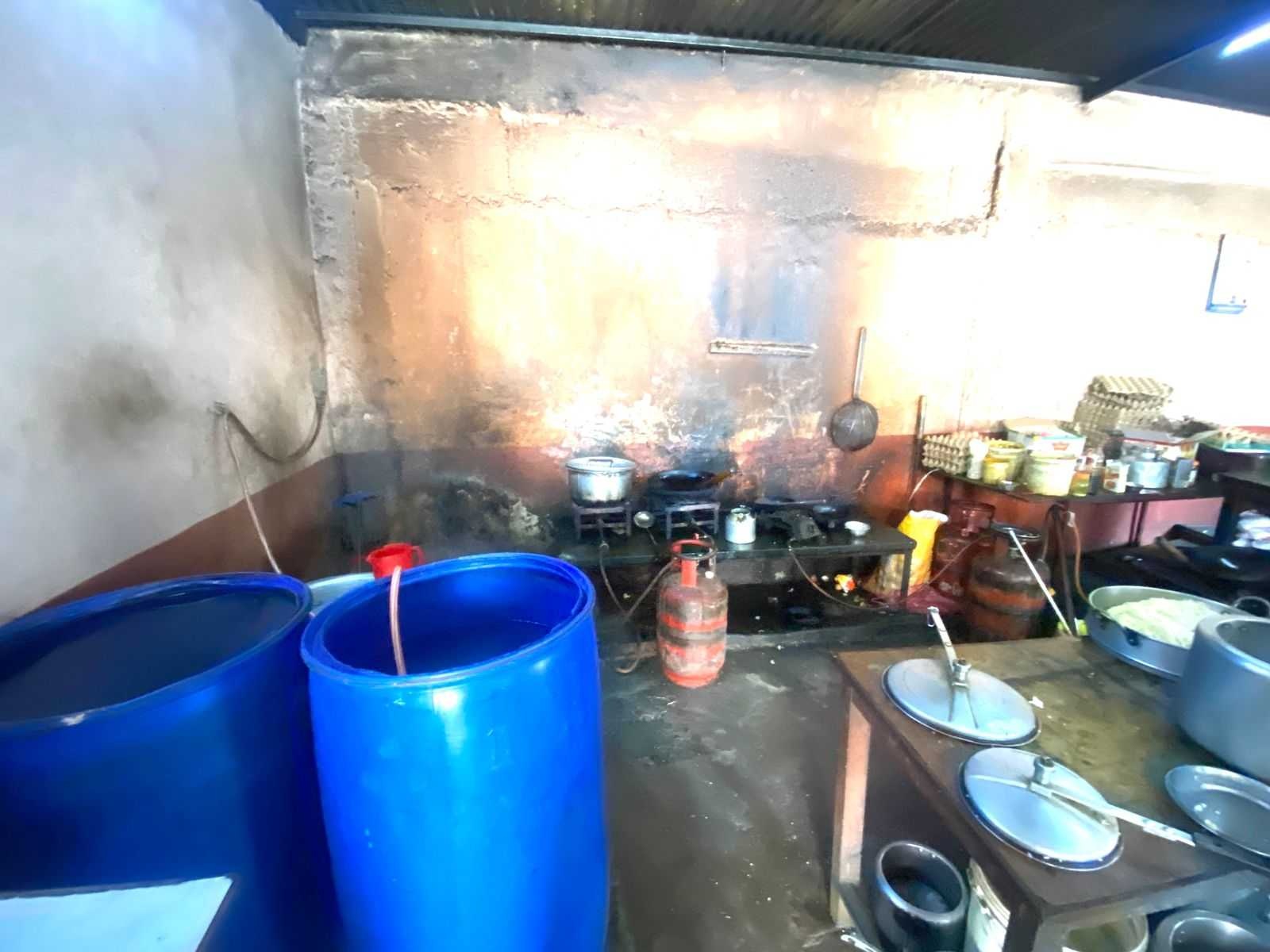 दर्ता छैनन्, शिक्षण संस्थामा सञ्चालित क्यान्टिनहरु : स्वच्छता र सरसफाइमा कमजोरी 