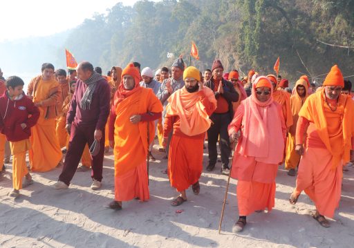 माघेसङ्क्रान्ति मेला भर्न पवित्रतीर्थस्थल देवघाटमा भक्तजन आउन थाले